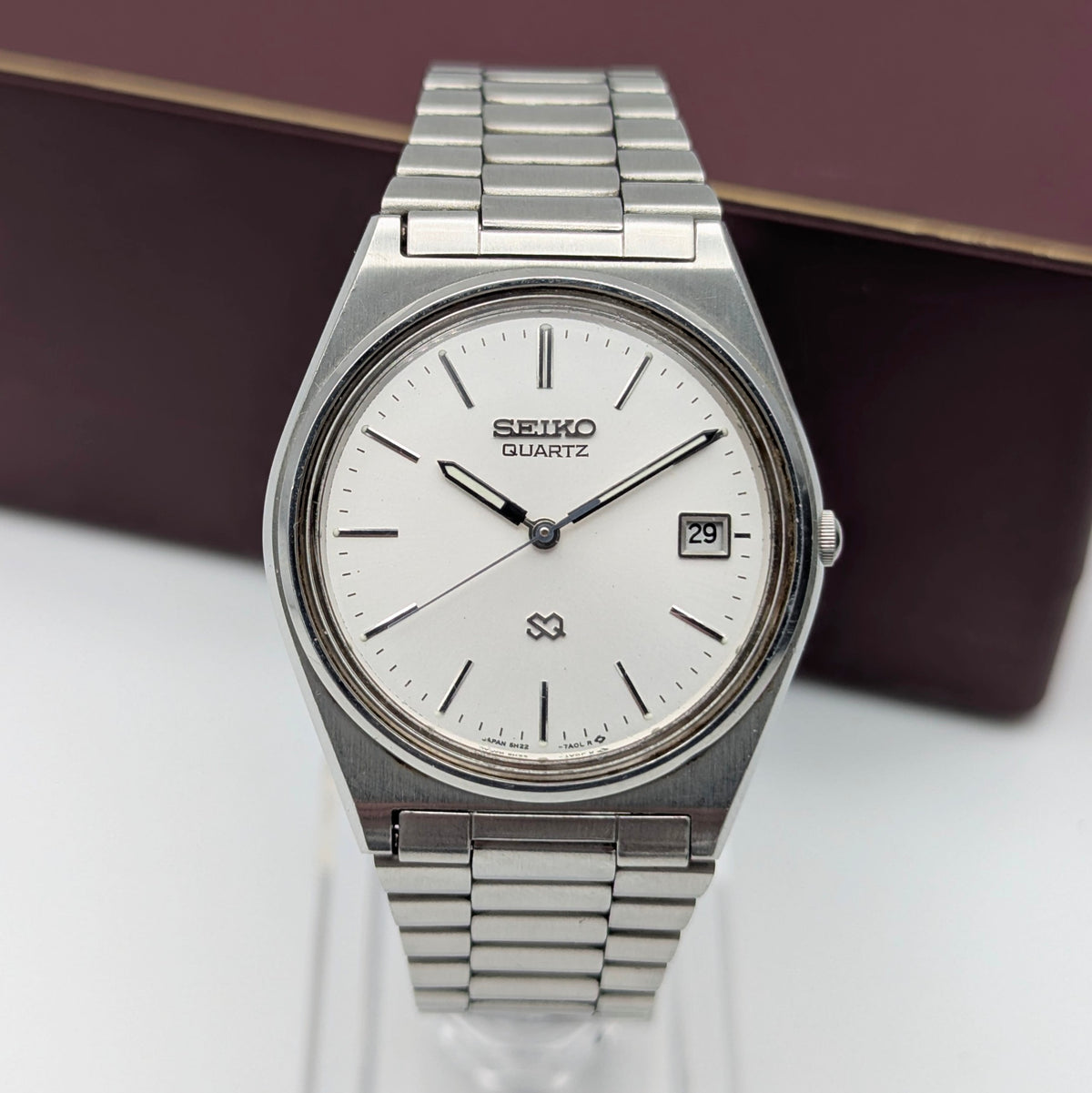 Seiko SQ 5H22 Vintage Quartz Watch 1986 — Silver Dial, Boxed - Bezel & Hide