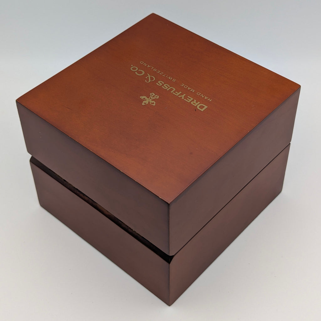 Dreyfuss & Co 1953 Series Quartz Chronograph - Bezel & Hide