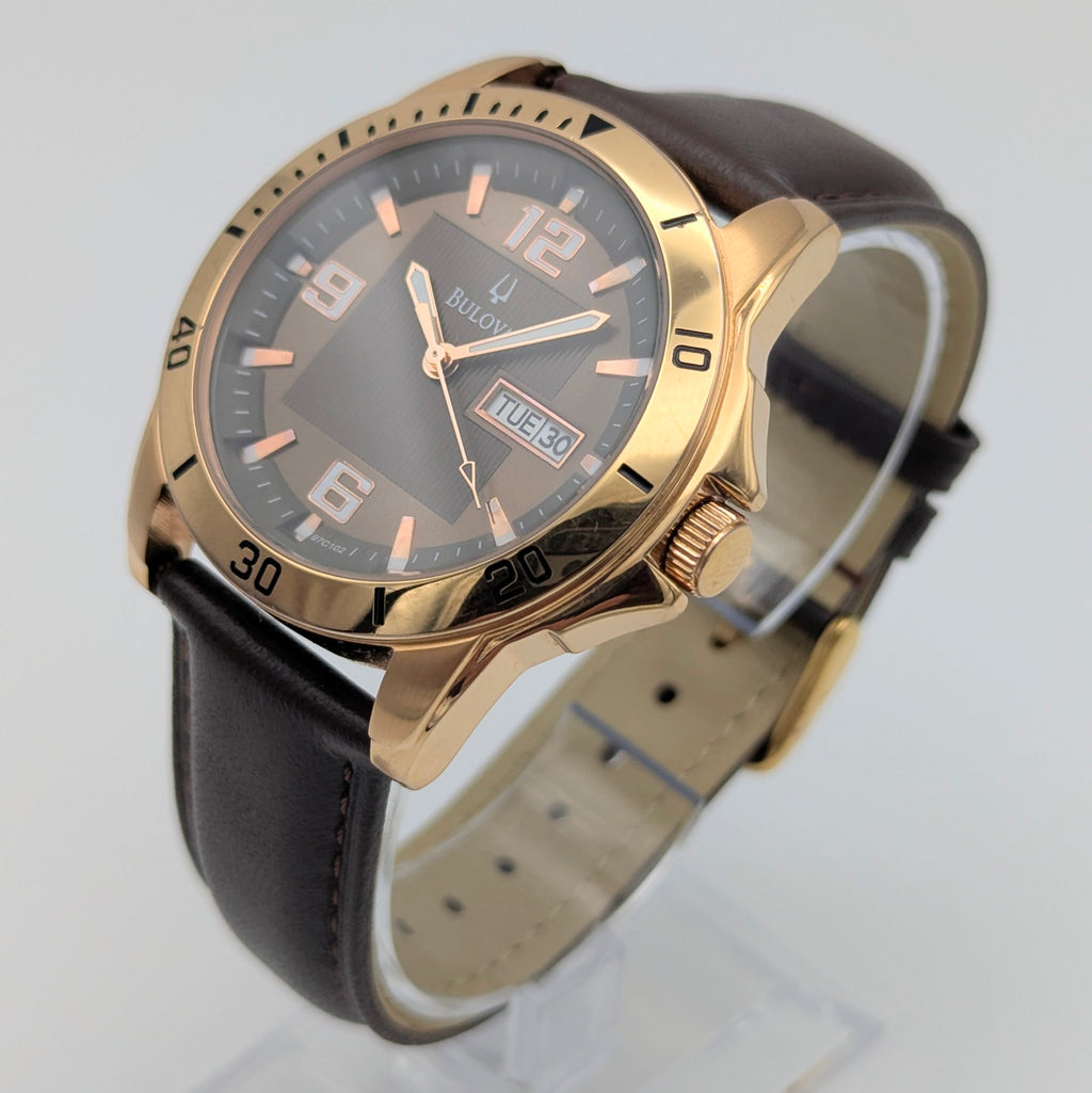Bulova quartz watch - Bezel & Hide