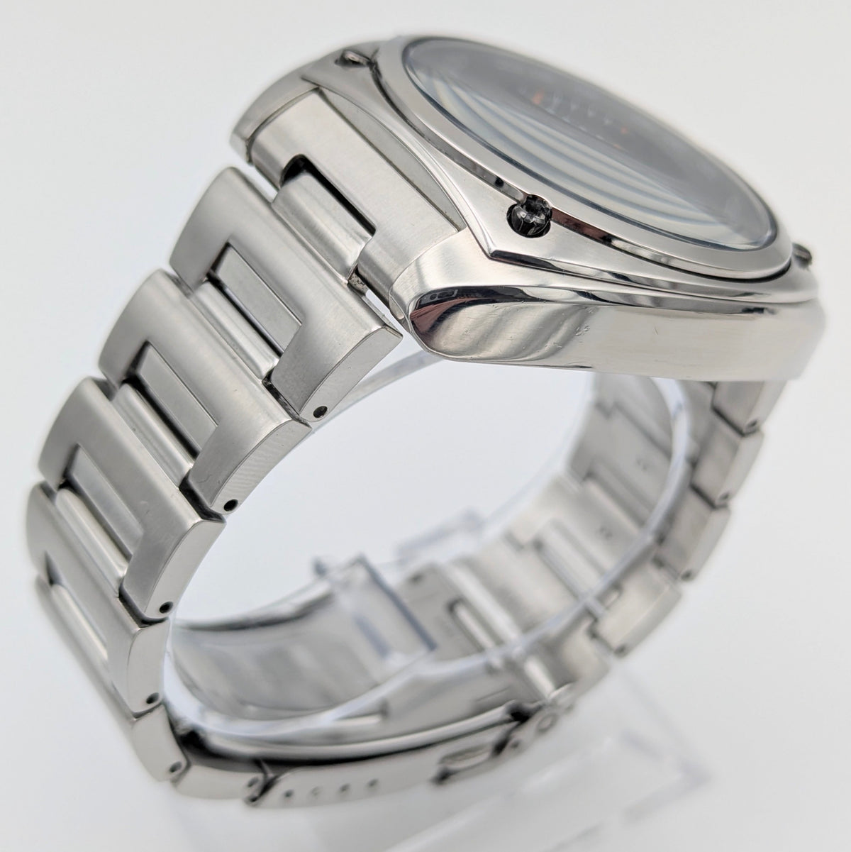 Seiko 7L22-0BB0 Kinetic Flyback Chronograph — Limited Edition 200/200, Black Dial - Bezel & Hide
