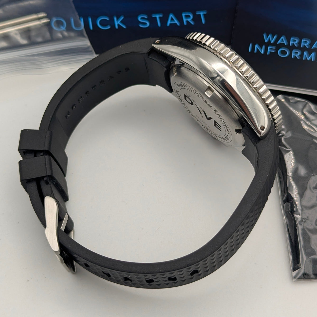 DIVE Watches — Hadal GMT | Dual-GMT Automatic Diver, Limited Edition (Serial: 0725014) - Bezel & Hide