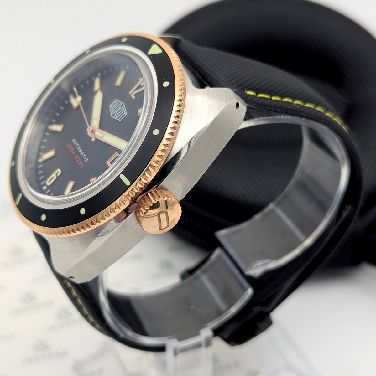 Duxot Fortius DX-2019 Automatic Diver – Black Dial, Two-Tone, DASSARI Strap