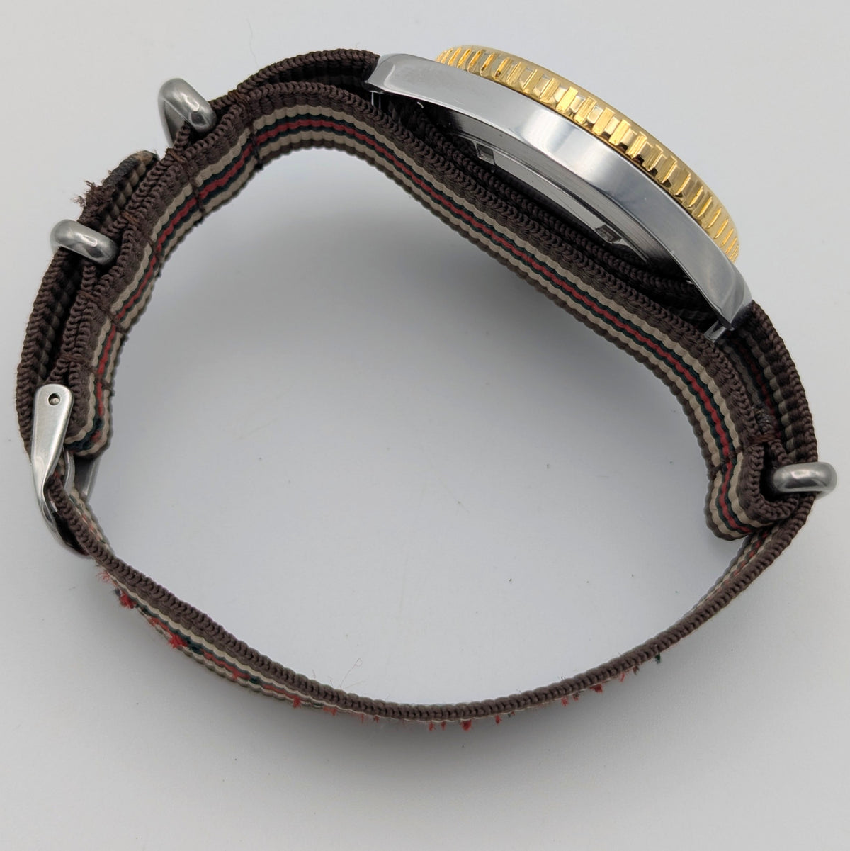 Dive Dynamics 1980s Quartz Day-Date Watch | MRP SA Case | Gold-Tone Bezel - Bezel & Hide