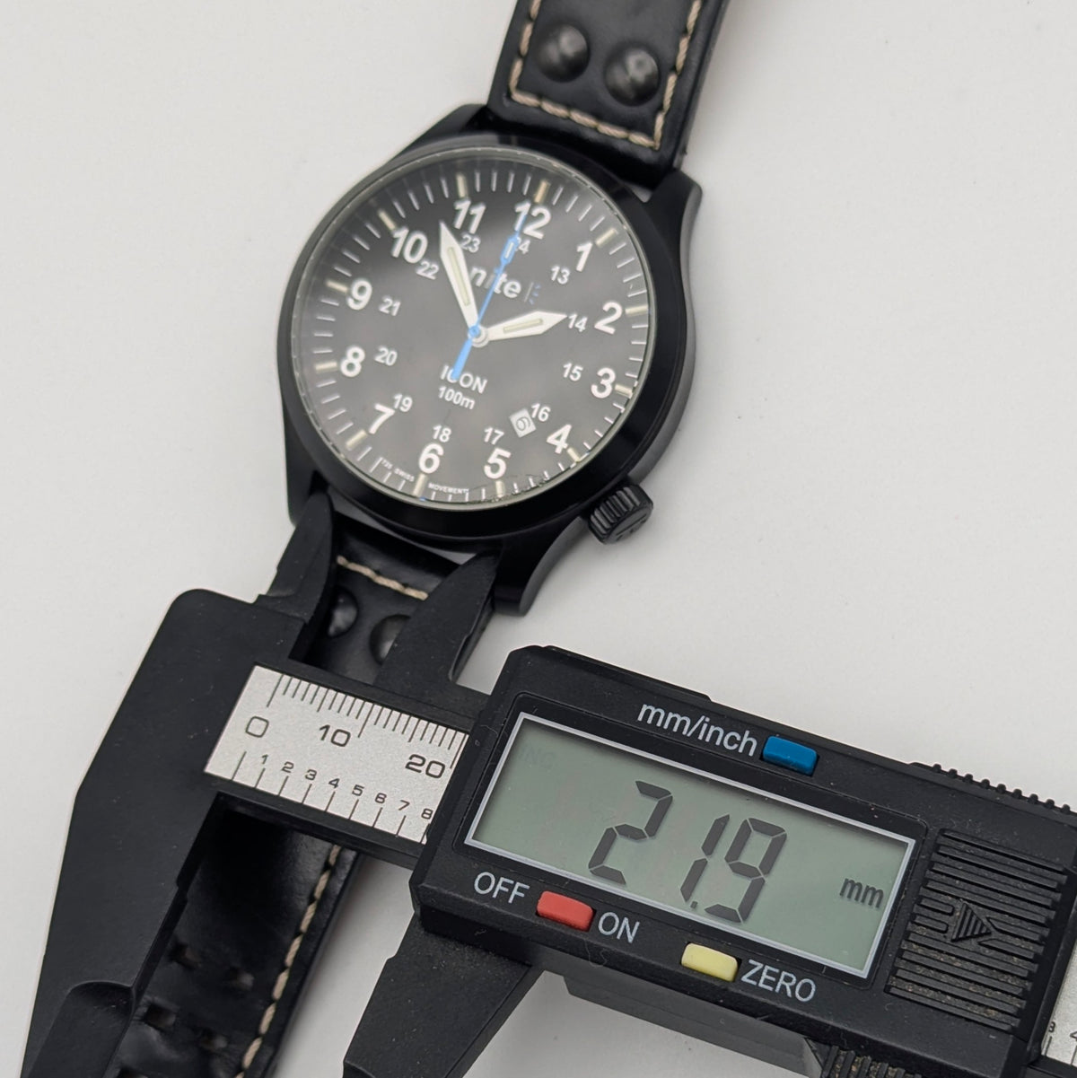 Nite ICON Tritium Field Watch — Black PVD, 100m, Men's - Bezel & Hide